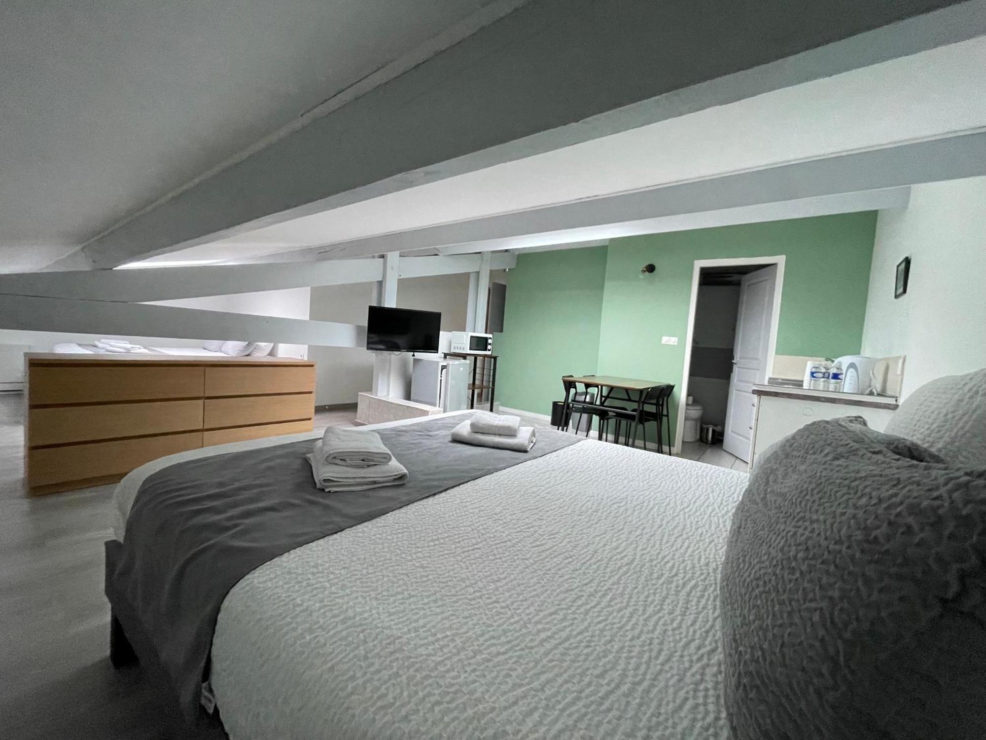Lesperon  Hotel Paris Madrid מראה חיצוני תמונה