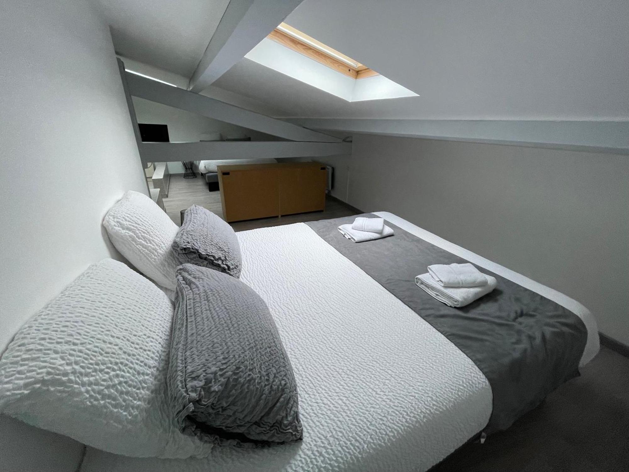 Lesperon  Hotel Paris Madrid מראה חיצוני תמונה
